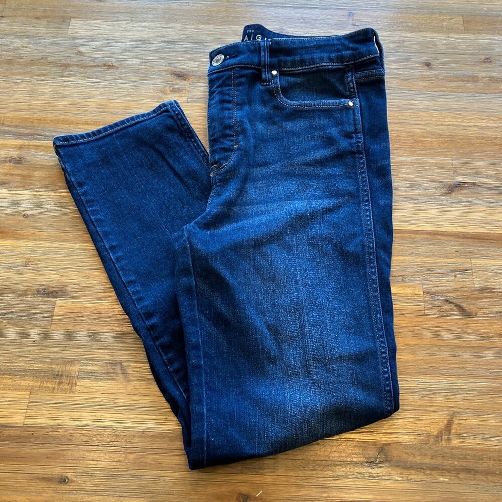 White House Black Market The Straight Crop high‎ rise medium wash denim size 4